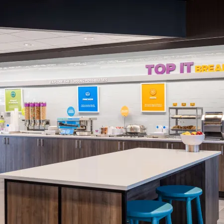 Tru by Hilton Chesapeake Greenbrier