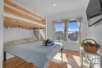 Ocean Views, New Custom Home, Direct Beach Access, CLEAN, Near Pier, + EZ Cart