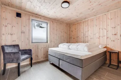 The Holiday - Panorama Lodge Hotels near Tursted Rundevatnet