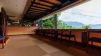 Yufuin-Rakuyu - bar
