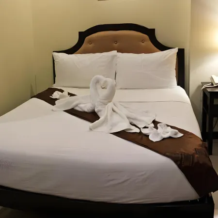 Peridot Suites