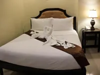 Peridot Suites