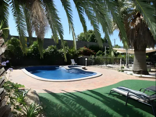 Golden Leaf Motel Hotels in Myrtleford