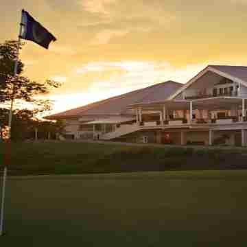 Uniland Golf & Resort Hotel Exterior