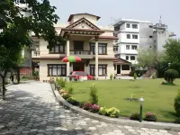 Dipankara Holiday Home Hotels in Baudhatinchule
