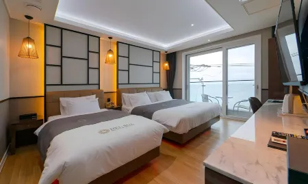 Yeogiuhtte Yeongdeok Отели рядом с достопримечательностью «Yeongdeok Wind Power Complex»