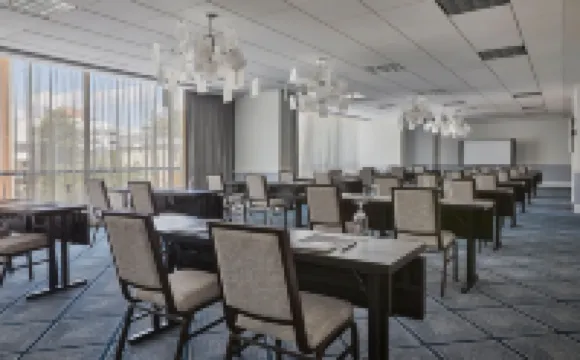 Graduate by Hilton Richmond