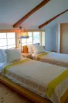 Hanakaijichi, a Rental Villa in Kuroshima فنادق في واجيما