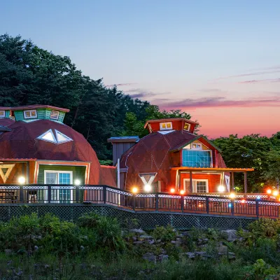 Pocheon Sanjung Resort Pension & Caravan Отели рядом с достопримечательностью «Храм Пуёнса»
