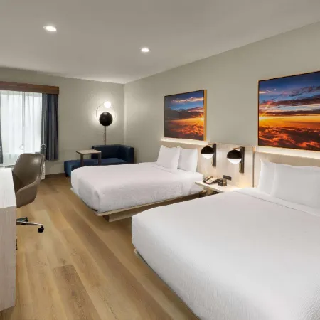 La Quinta Inn & Suites by Wyndham DeSoto