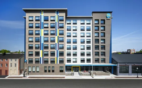 Tru by Hilton Baltimore Harbor East - Gym