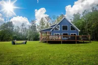 Stunning Home Near Nolin Lake: Hot Tub + Fire Pit!
