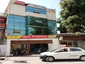 Hotel Raj Palace