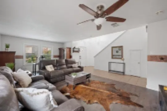 Charming 4-bedroom house in North Austin