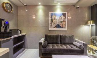 Brown Dot Hotel Centum
