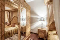 Ichan Qal'a Premium Class Hotel - Rooftop Pools