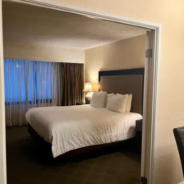 Jockey Resort Suites Center Strip Hotels near University of Nevada, Las Vegas