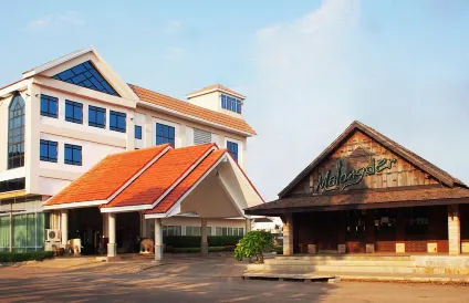 NH Elegant Hotel