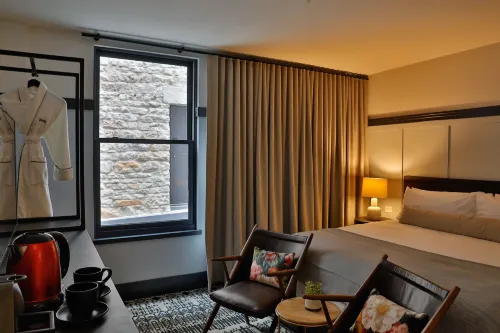 Lora Hotels in Stillwater