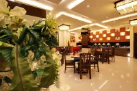Hotel Sai Jashan Shirdi - Where Blessings & Comfort Meet - 朝食