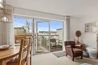 매스-와이-버란 - 마을과 해변 가까이