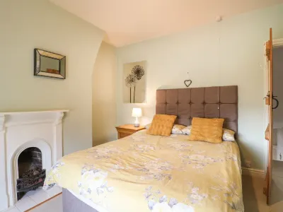 Derby Dream House - Cozy Retreat for Your Getaway
