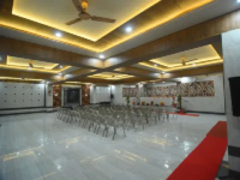 R帝國戴瓦內格爾 達文蓋雷縣酒店