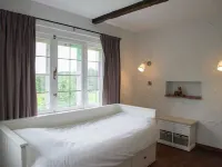 Mansion in Spa Liege with Private Garden スパのホテル