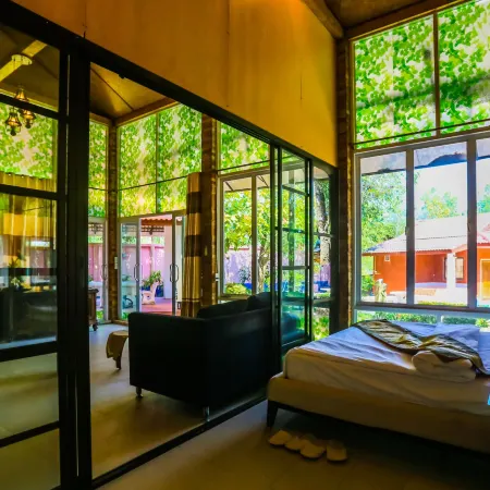 Phalaburi Resort by Dreamhouse