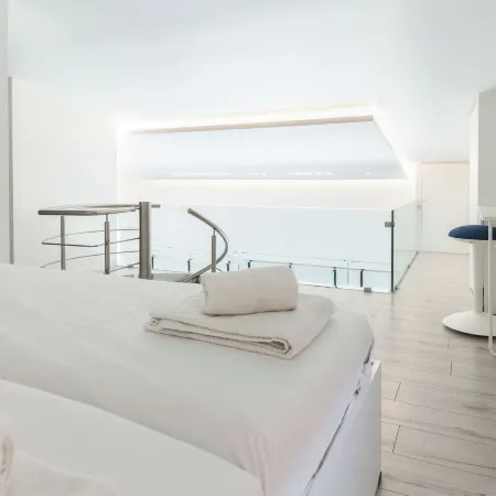 Marousi 2 Bd Luxury Living w Shared Pool