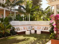 Eleven Bahama House Hotels in Dunmore Town