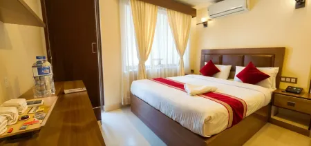 River Beach Resort - Trishuli Отели рядом с достопримечательностью «Dharapani - 04 Ichchhakamana»