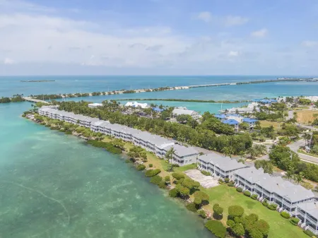 Village at Hawks Cay Villas by KeysCaribbean