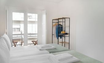 Faro DAZ House by Get Your Stay