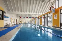 Quest Sanctuary Lakes Hotels in Laverton North