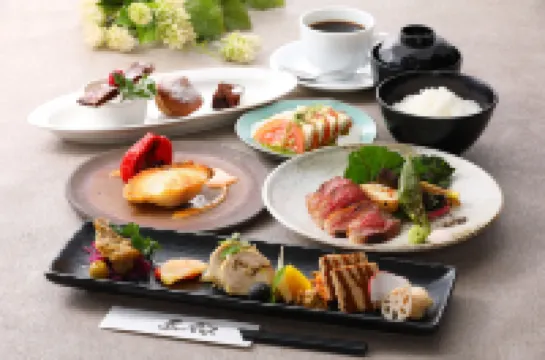 โอคายาม่าวิว โฮเทล