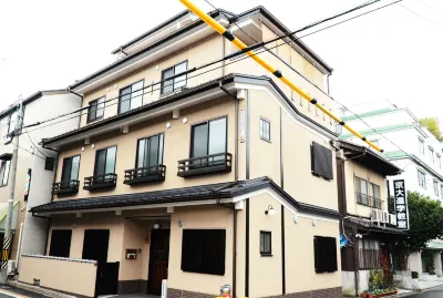 كيو-نو-يادو إنيشي فنادق في 