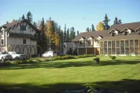 7 Gables Inn & Suites Hôtels à : College