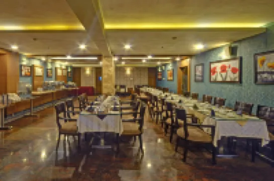 普里阿南亞榮譽度假村