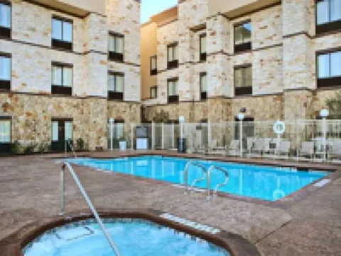 Hampton Inn & Suites Mansfield Hotels in Mansfield