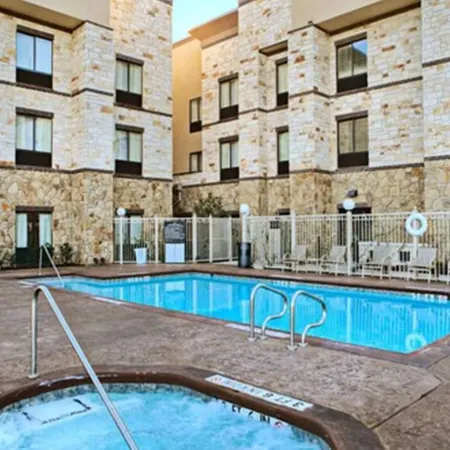 Hampton Inn & Suites Mansfield