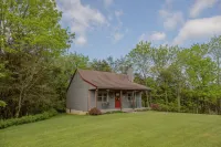 Autumn Ridge Cottages فنادق في لكسنغتون