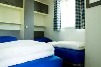Chalet with Veranda Near Drunense Dunes Hotels in Tilburg
