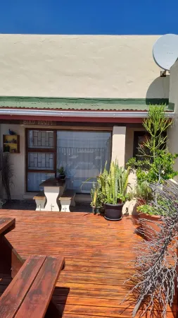 A1 Kynaston Self Catering or Bed and Breakfast