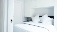 Modern Apartment in Stratford Upon Avon with Parking Wifi and Netflix Hotels in Old Stratford and Drayton