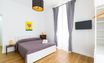 Barrio 133 - Double Bedroom in Center by Napoliapartments