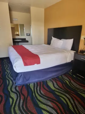 Sunset Motel Hotels in Alliance