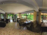 Belcan Hotel Отели рядом с достопримечательностью «Пляж Бельдиби»