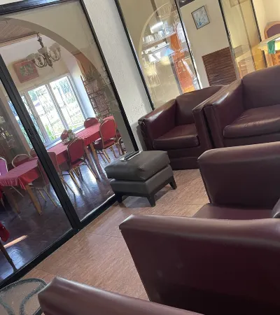 St Ann's Guest House Ltd. Отели рядом с достопримечательностью «Yerettê - Home of the Hummingbird»