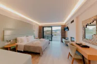 Palacio del Sol Luxury Apartments - balcony
